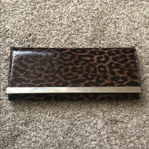 Leopard Clutch
